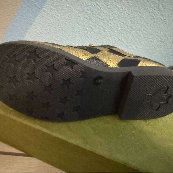 Brand new  with box Gucci shoes size 33 us size 2 - Picture 8 of 8